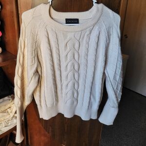 Premise Women's Ivory Cable Knit Cropped Sweater